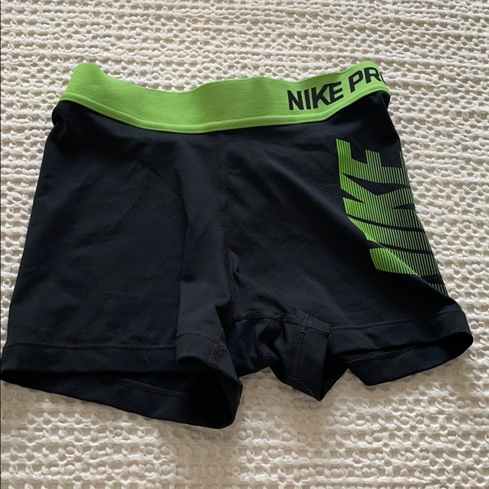 NIKE PRO SHORTS